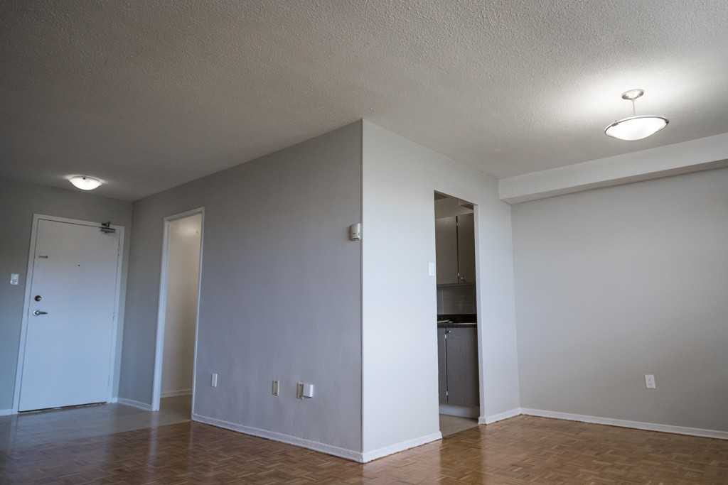 Apartment for rent at 1 Antrim Crescent - Photo 5 of 10