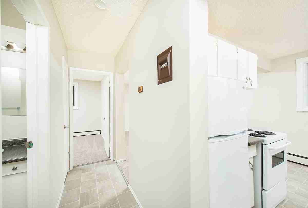 Jasmine Apartments - Photo 6 of 13