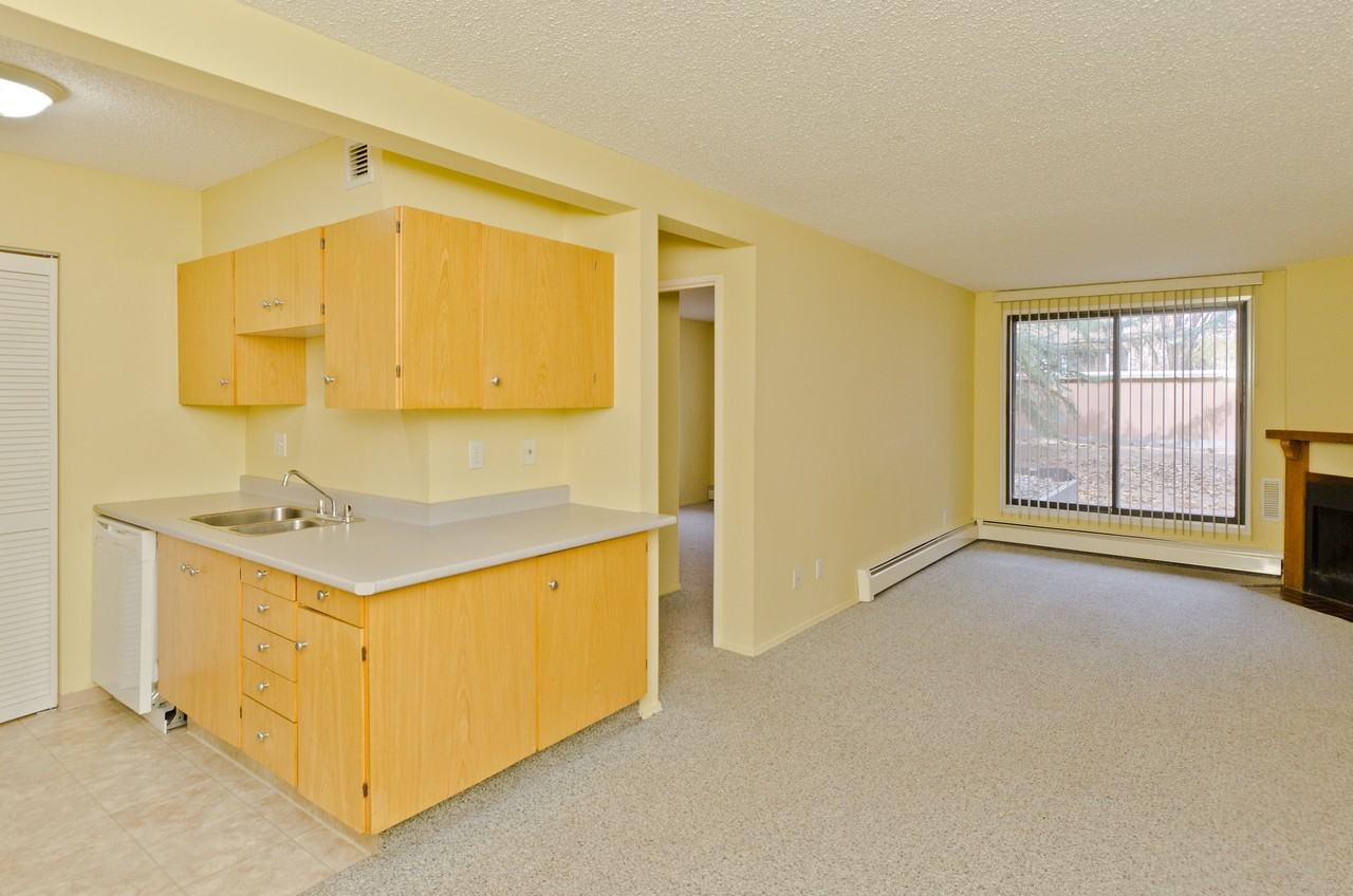 7301 4a St Sw - Photo 7 of 25