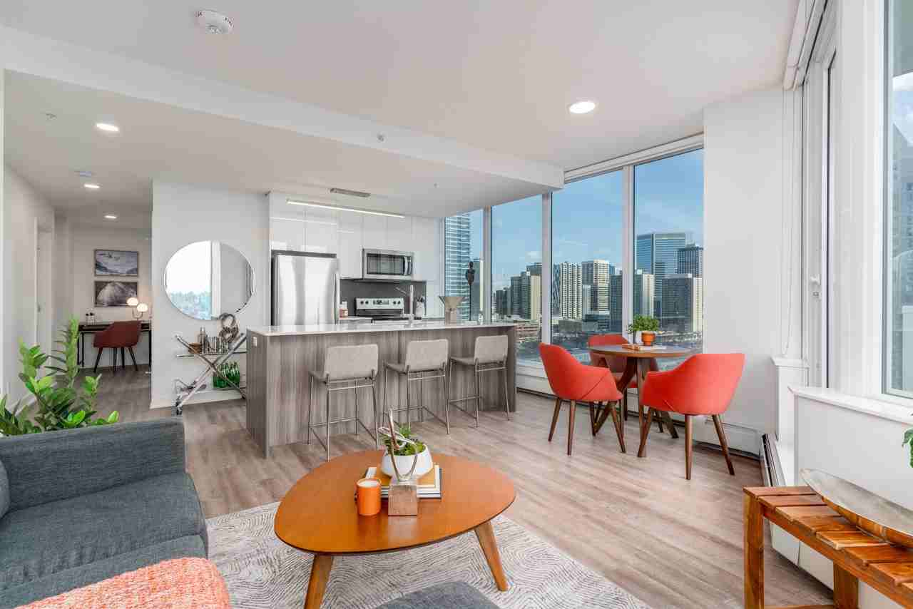 Eleven - Photo 5 of 50