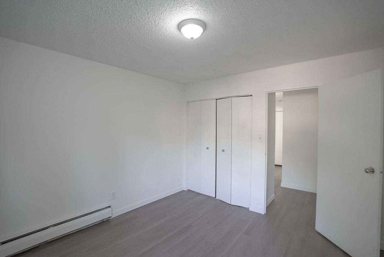 Parkside Apartments - Photo 7 of 12