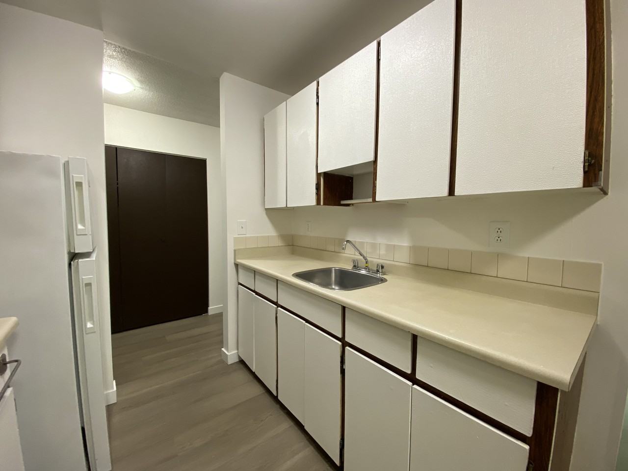 Buena Vista Apartments - Photo 5 of 9