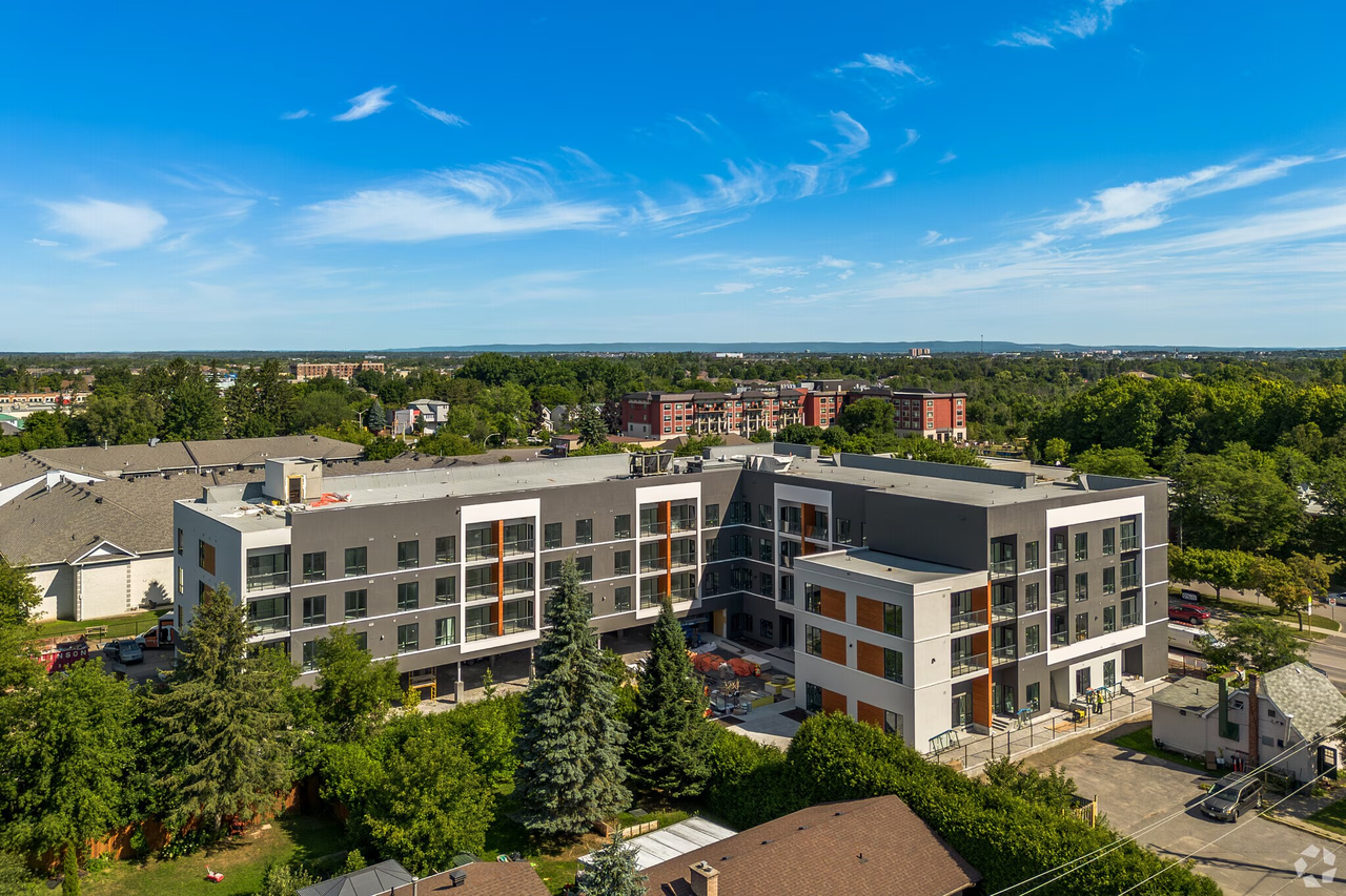 Landing on Main - Photo 3 of 14