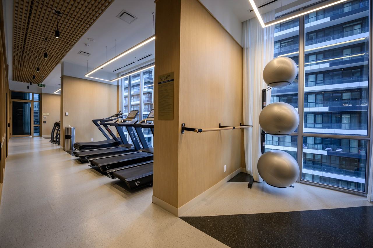 Story of Midtown Toronto - Photo 4 of 48