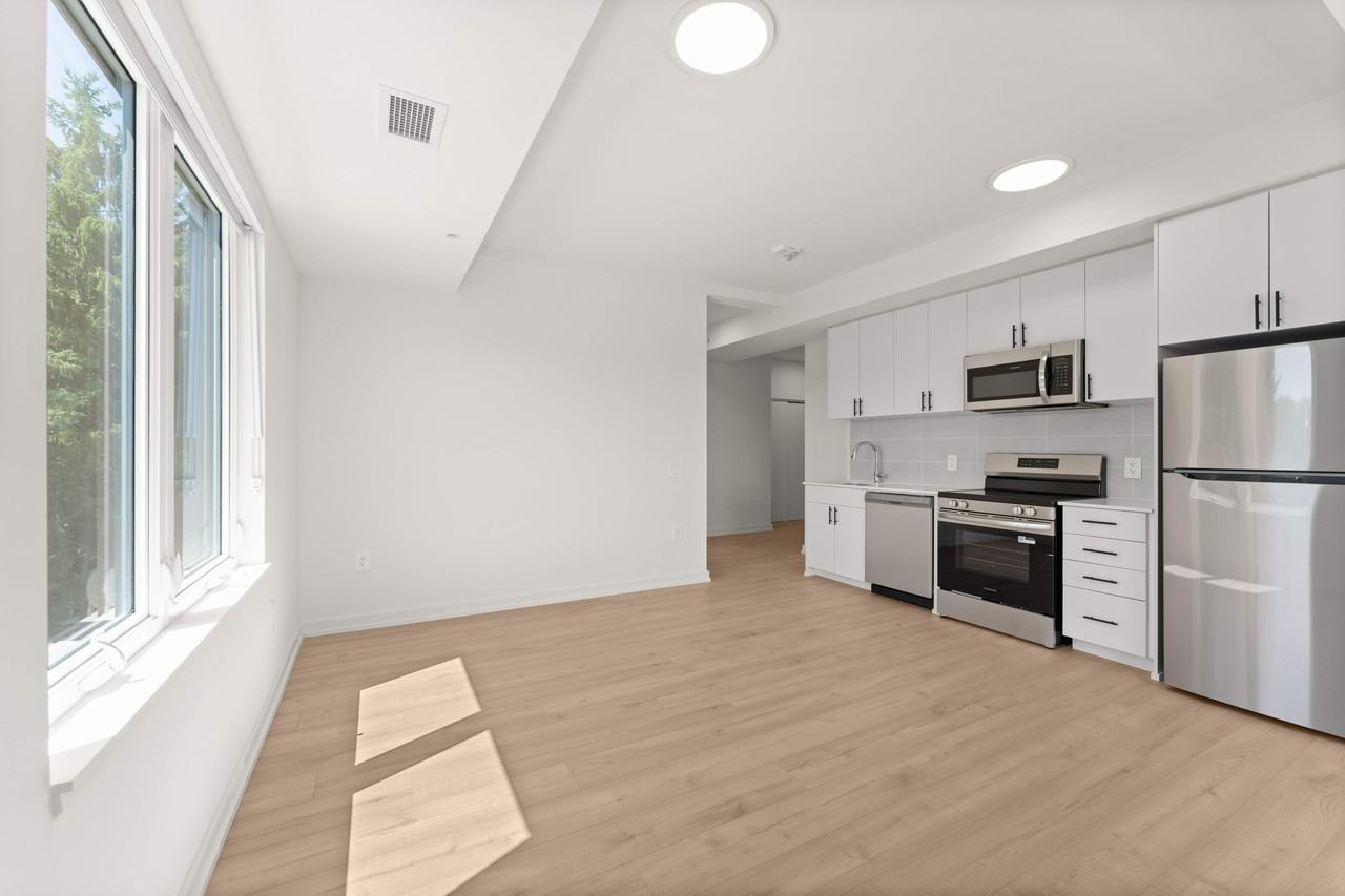 The Enclave - Photo 4 of 19