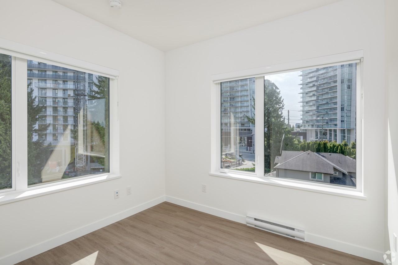 The Layla - Photo 7 of 48