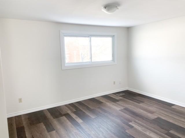 Lord Nelson Apartments - Photo 3 of 24