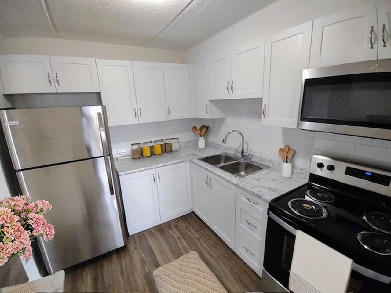 Rose City Terrace - Photo 2 of 18