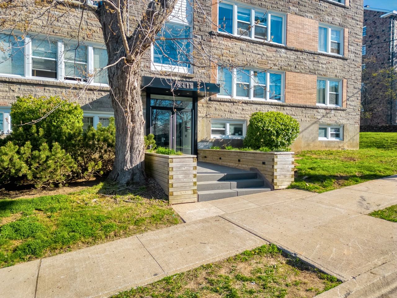 Dalford - Photo 2 of 25