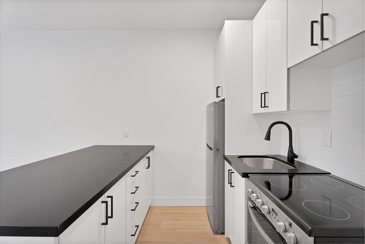 5-7 Thorburn Avenue - Photo 3 of 20