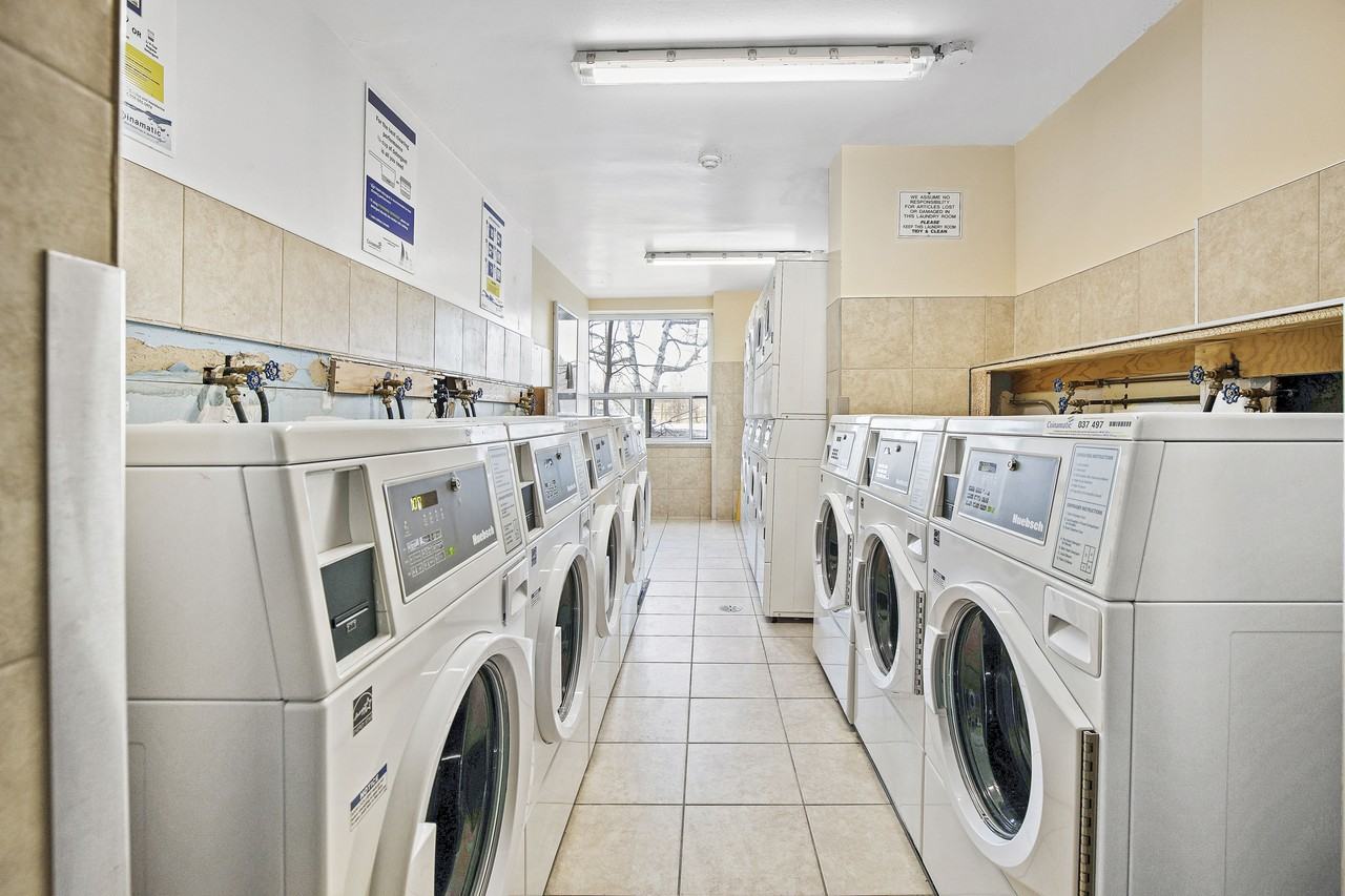 380 Gibb St - Photo 6 of 12