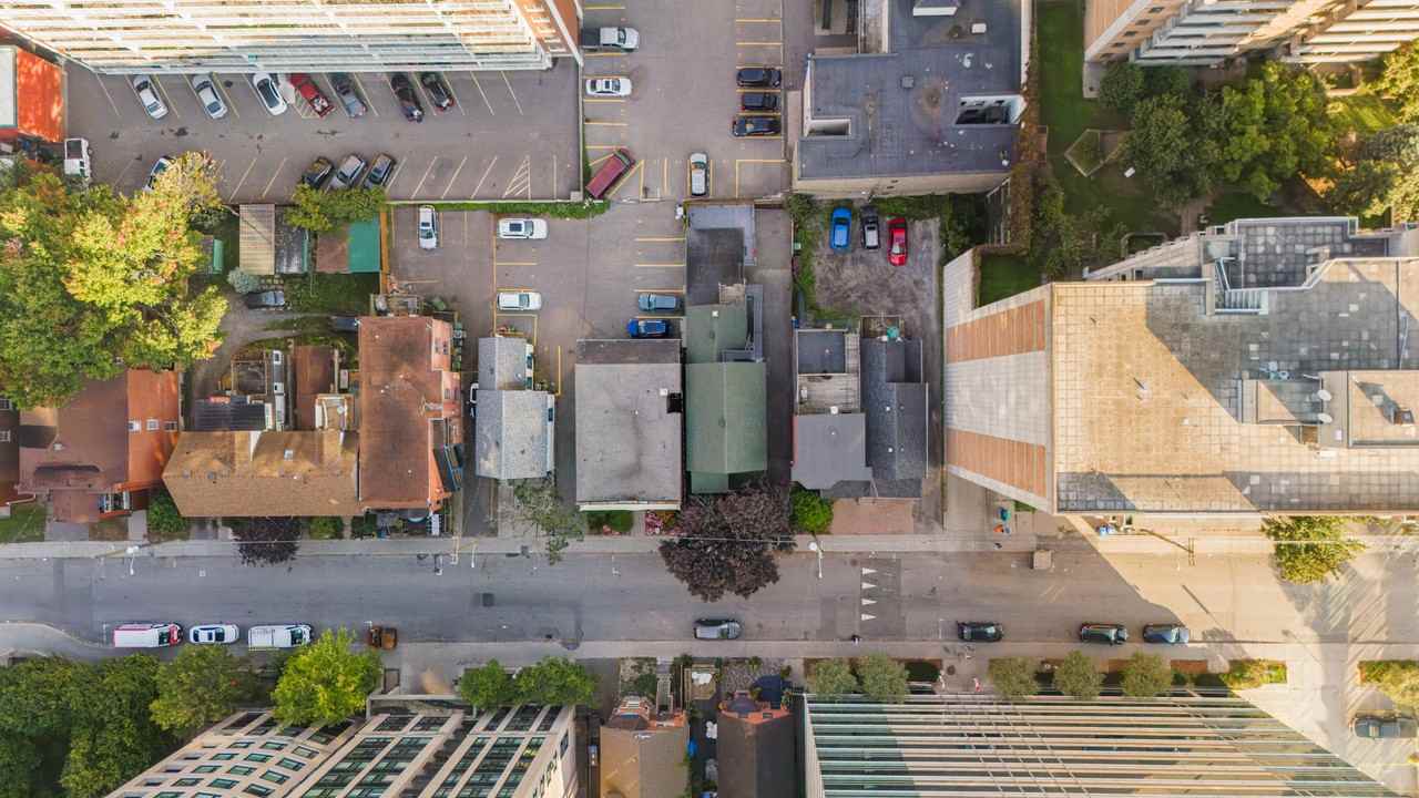 233 Nepean - Photo 5 of 5