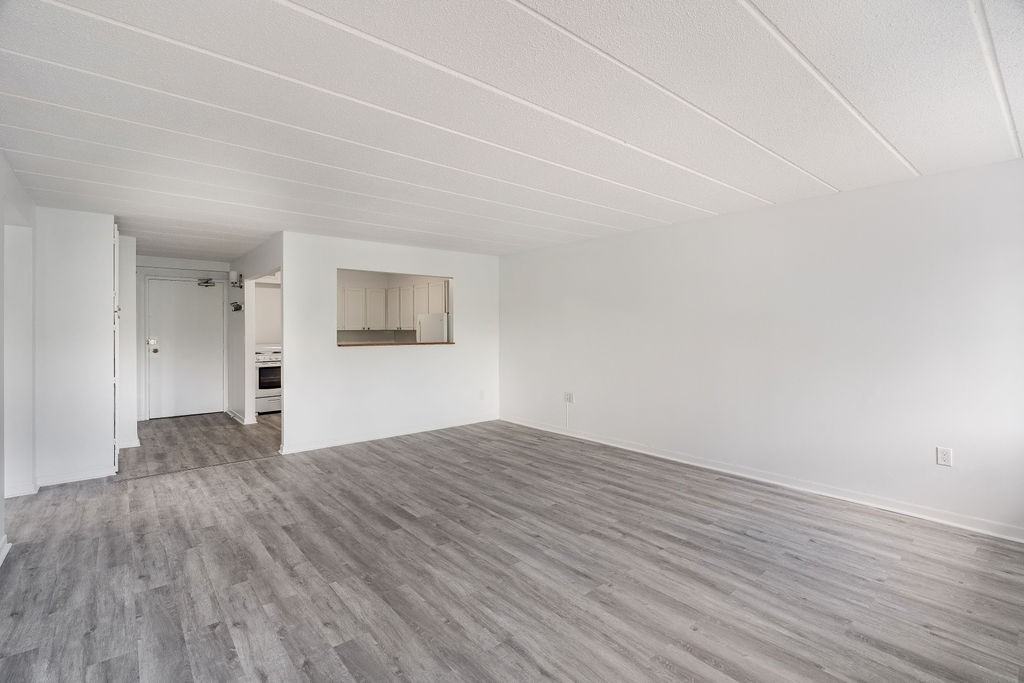 27 Lucerne & 87 Vanier - Photo 5 of 39