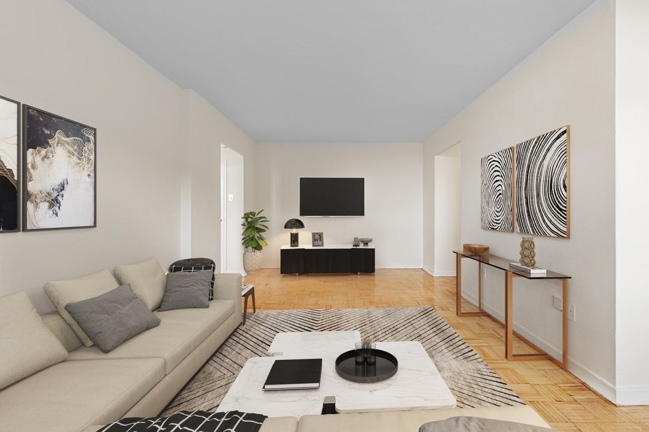 145 St. George Street - Photo 5 of 10