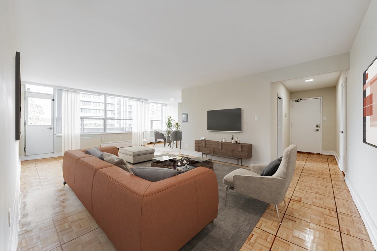 606 Avenue Road - Photo 2 of 10