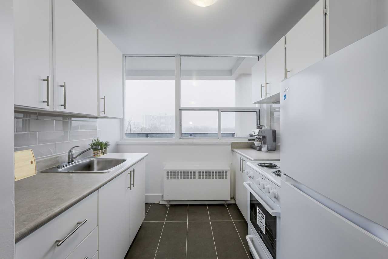 1 Deauville Lane - Photo 3 of 7