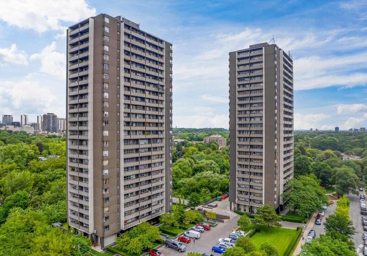 30-50 Hillsboro Avenue - Photo 6 of 9