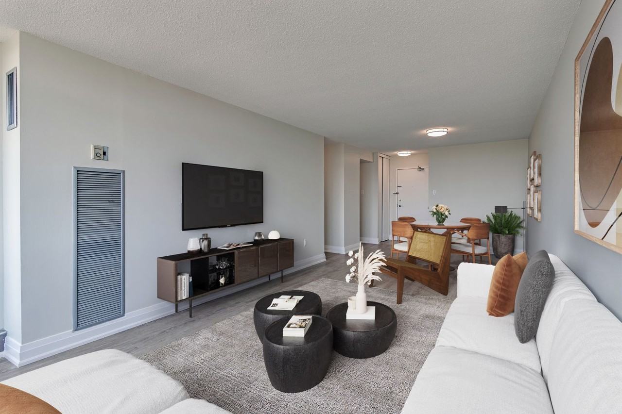 100 Sprucewood Court - Photo 2 of 11