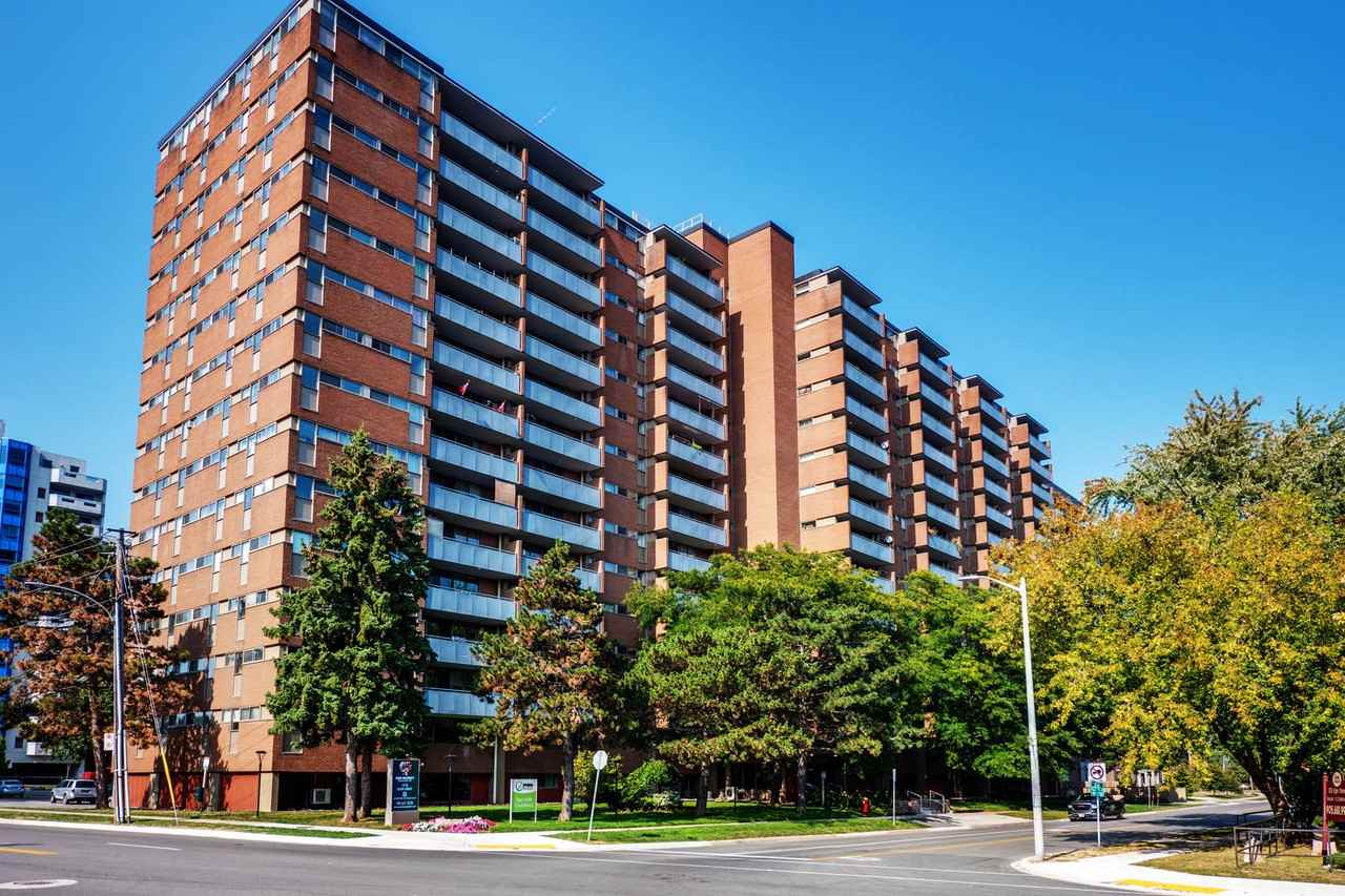 1275 Elgin Street - Photo 2 of 13