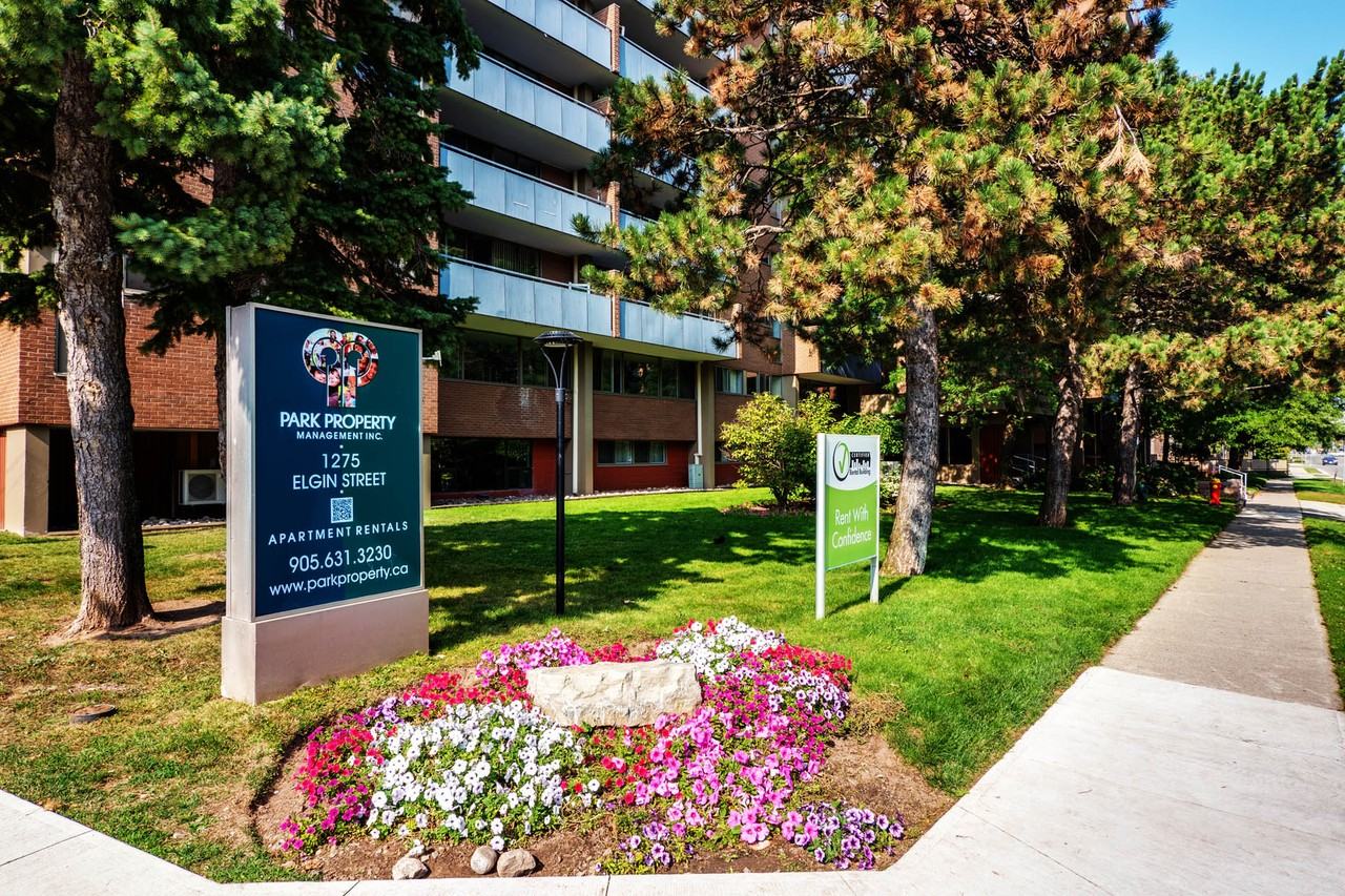 1275 Elgin Street - Photo 3 of 13