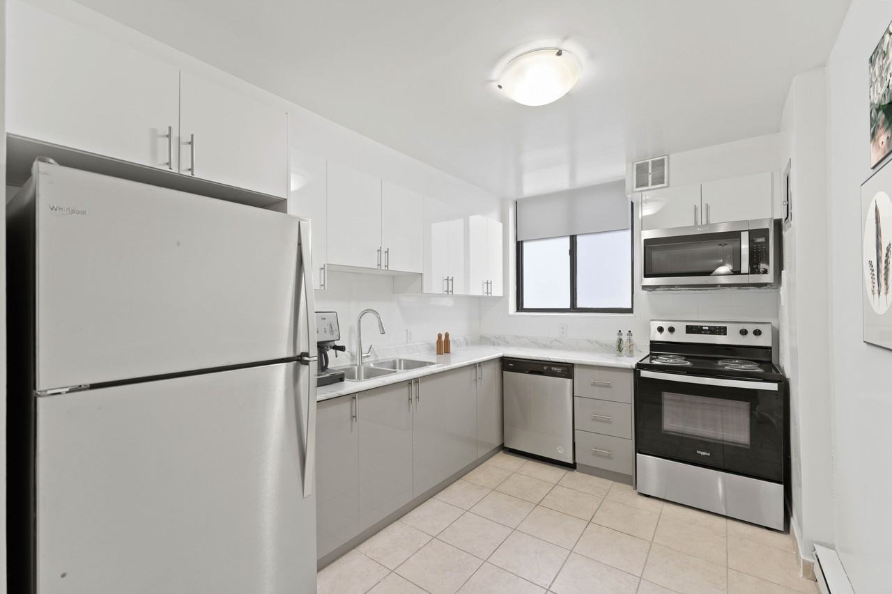 130 & 140 Lincoln Road - Photo 6 of 13