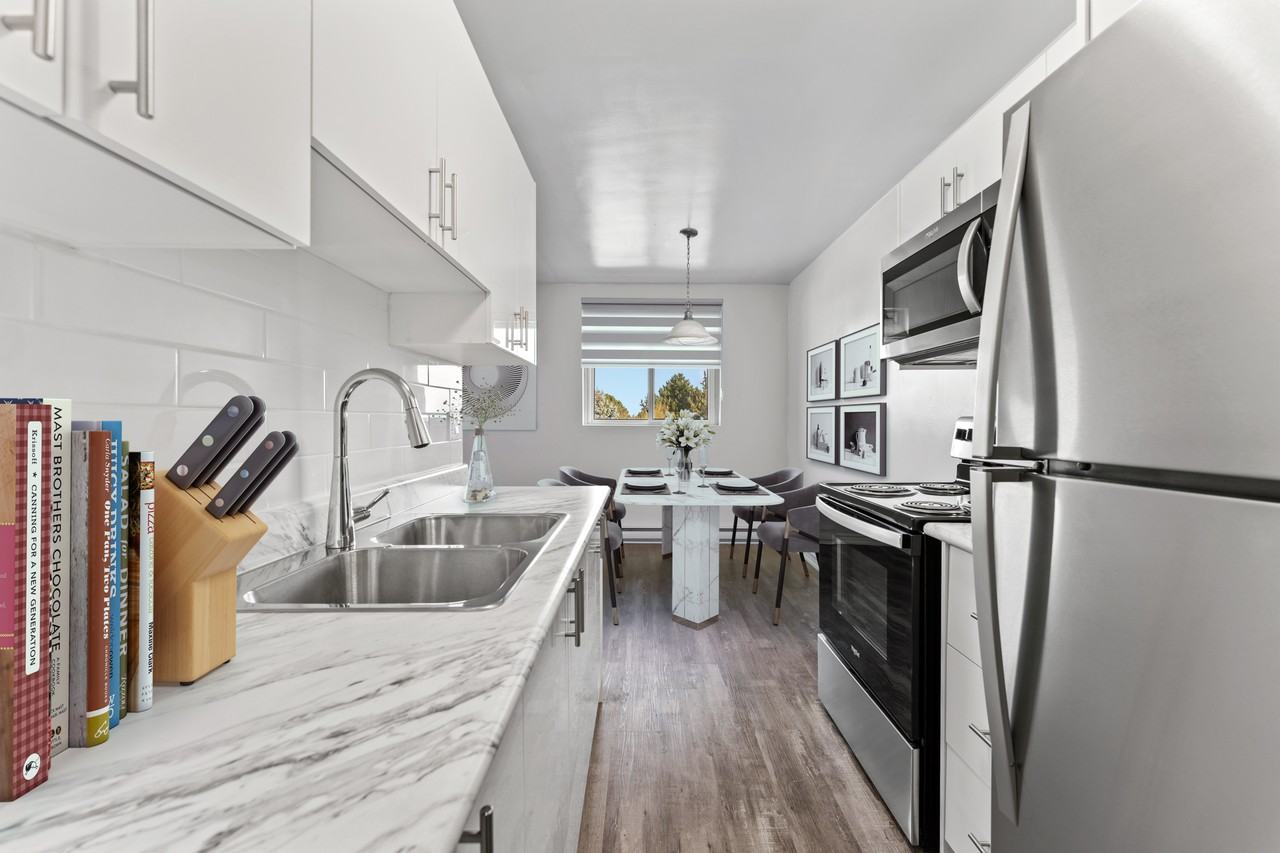 295 Willow Street - Photo 7 of 10