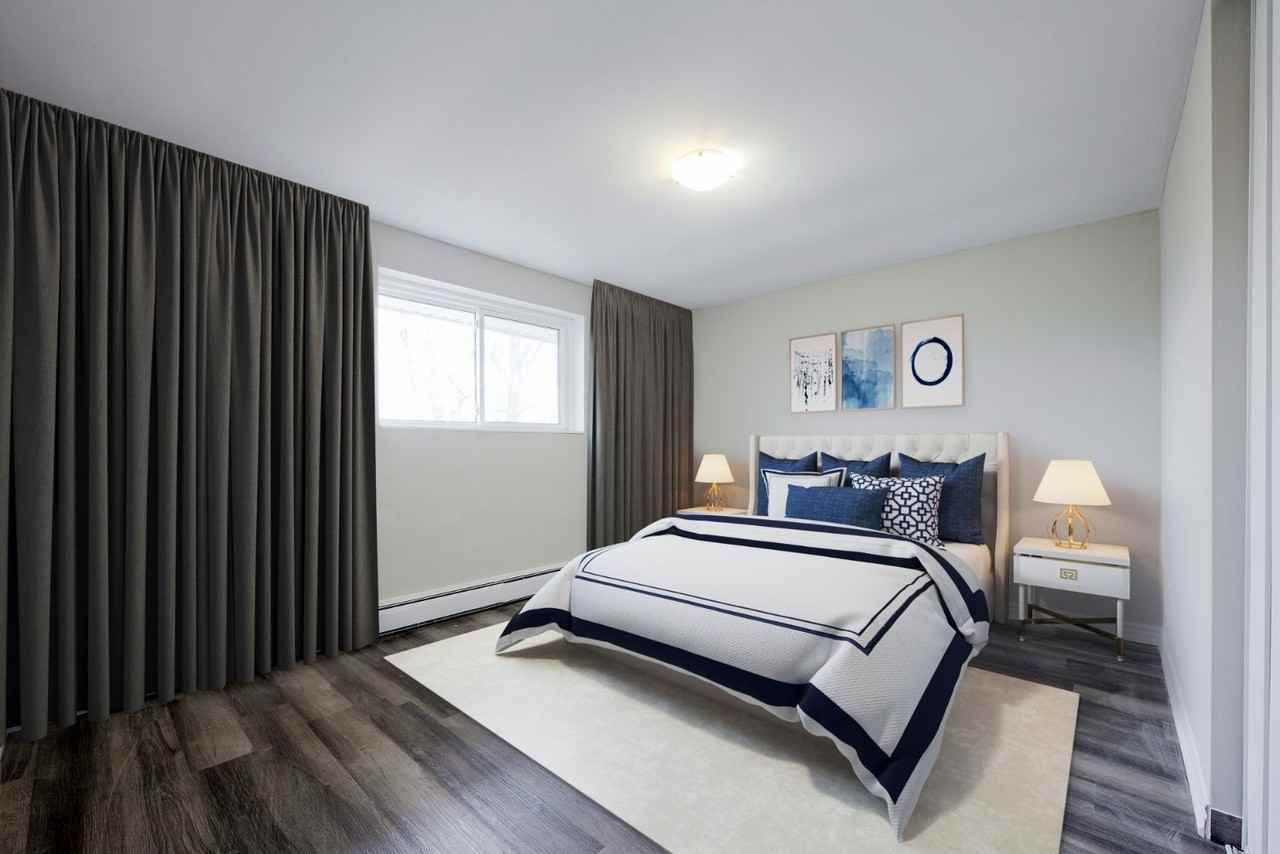 520 Parkside Drive - Photo 6 of 11