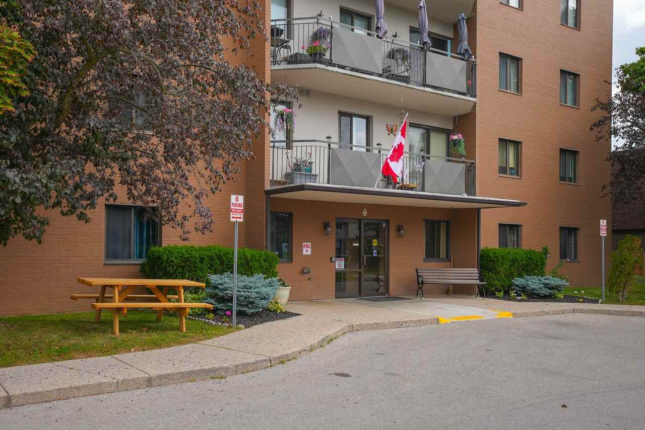 6 Lamers Court - Photo 3 of 11