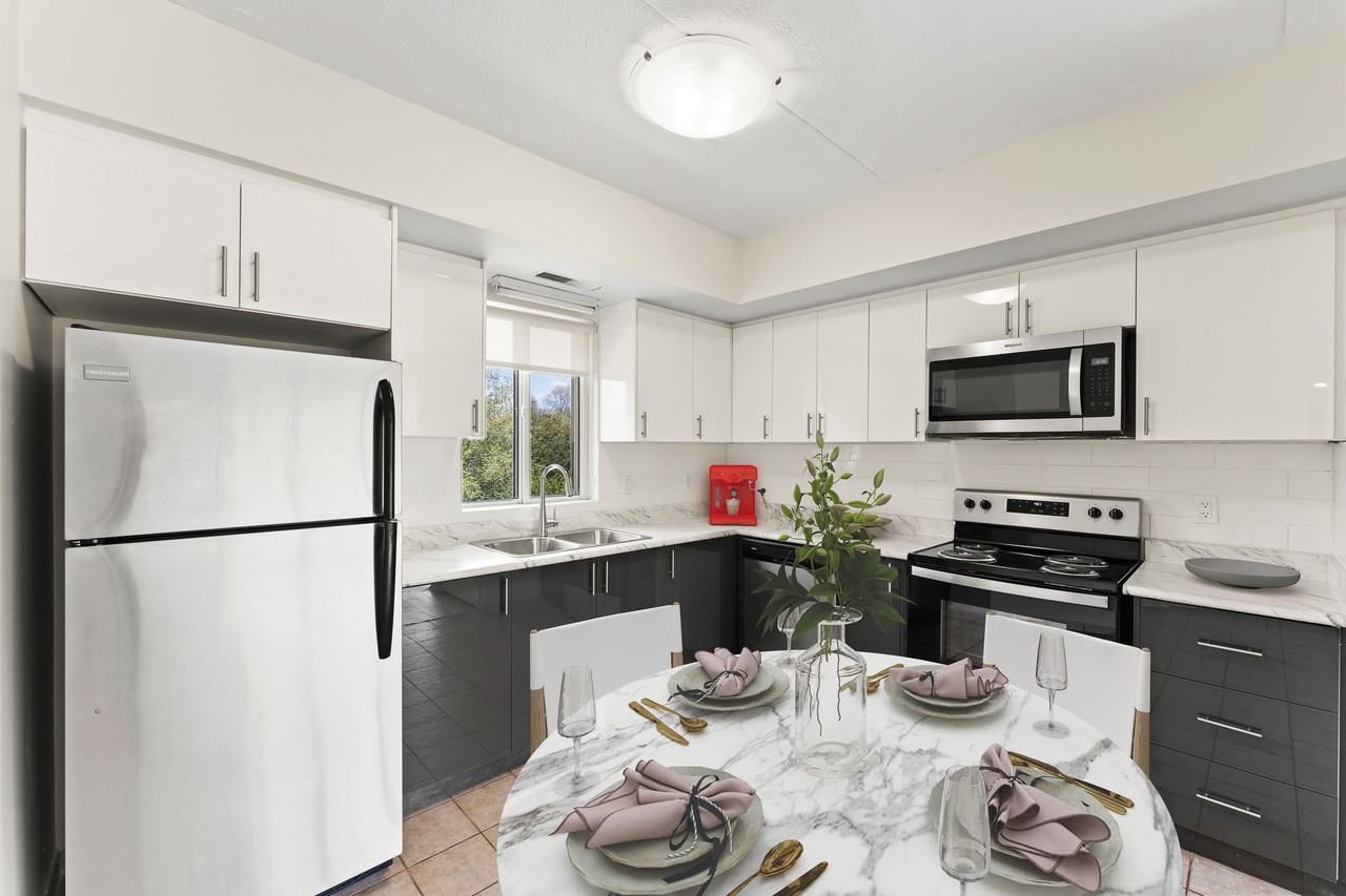 283 Bristol Street - Photo 7 of 14