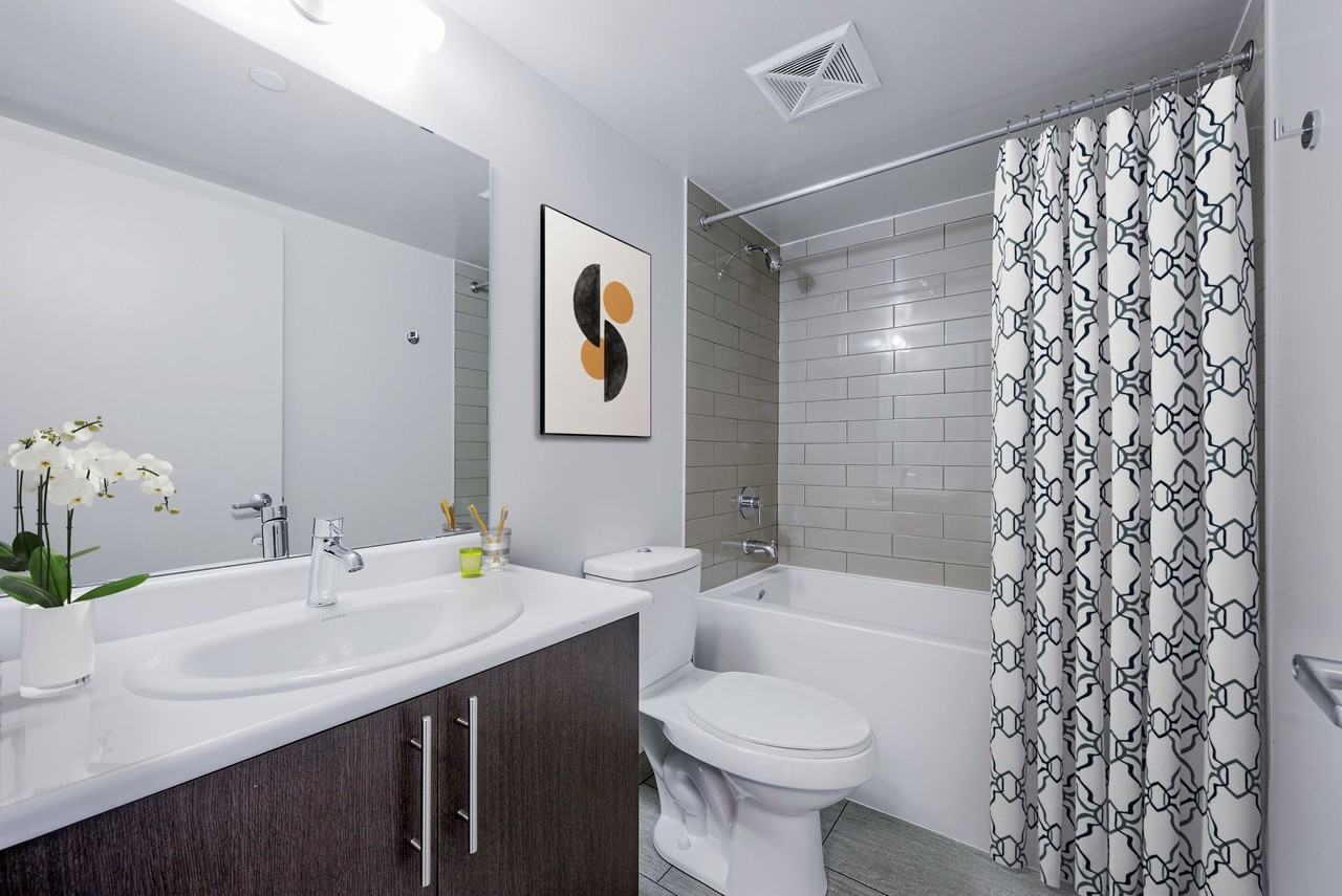 66 Isabella - East Tower - Photo 4 of 21