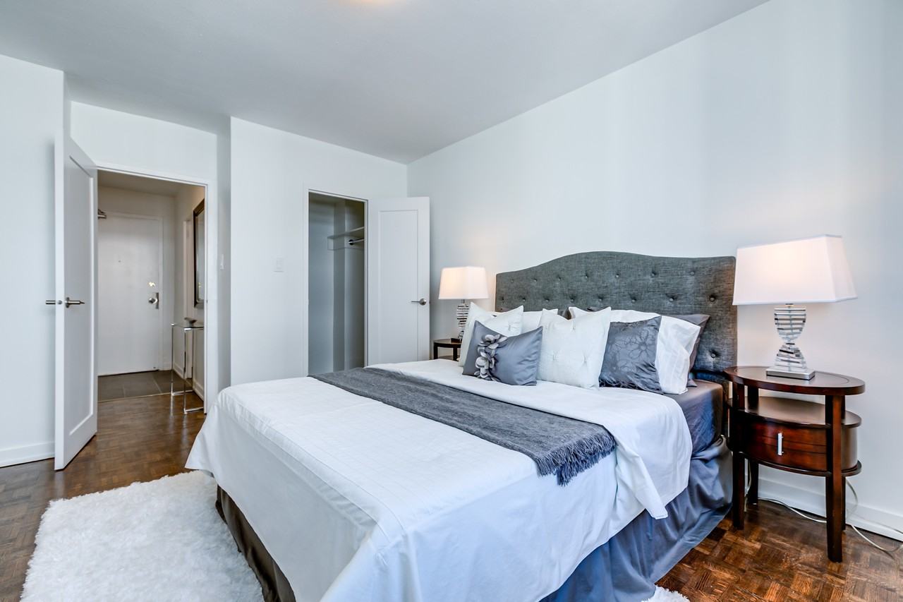 2335 Lake Shore Blvd West - Photo 3 of 14