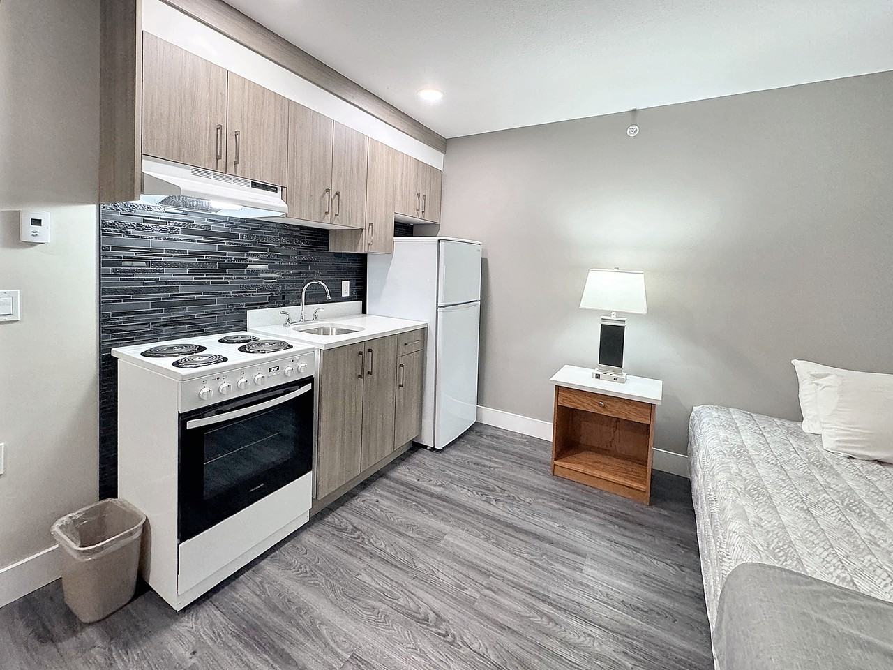 Western Budget Long Stay - Photo 5 of 15