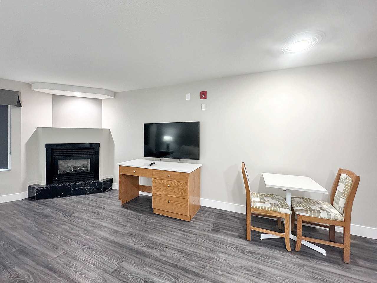 Western Budget Long Stay - Photo 7 of 15