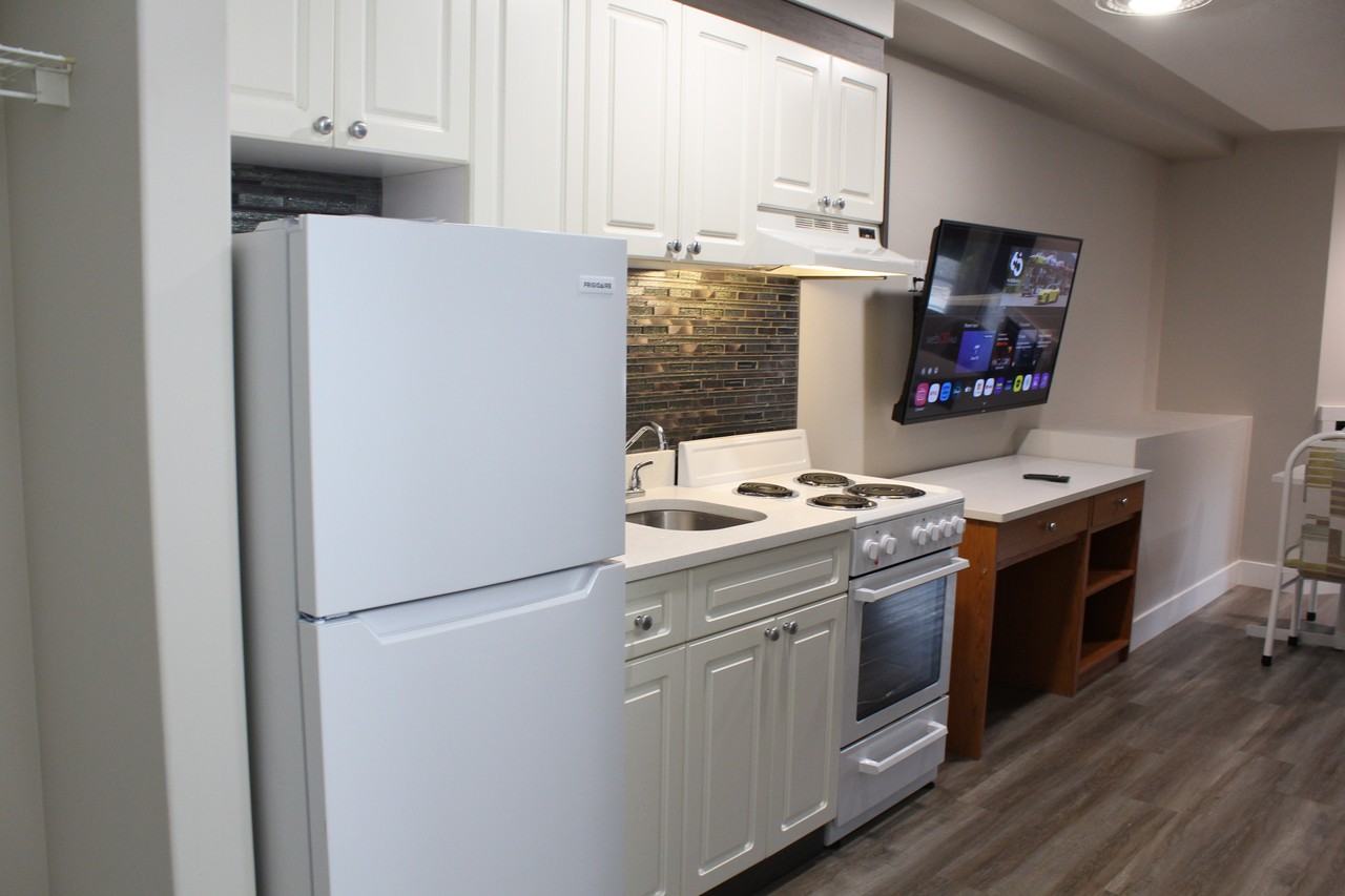 Western Long Stay, Whitecourt - Photo 5 of 21