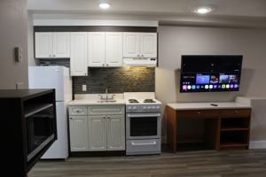 featured image of 3405 Kepler St