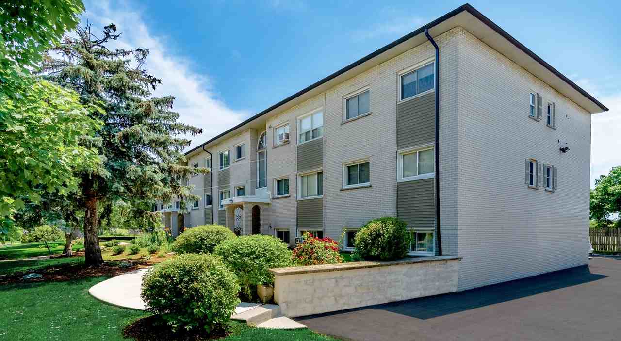 Parkland Apartments - Photo 2 of 13