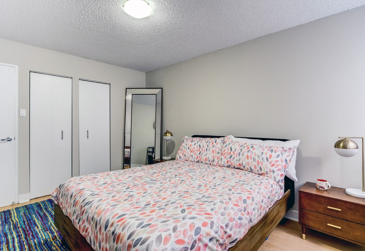 2125 Saint-Marc Street - Photo 6 of 43