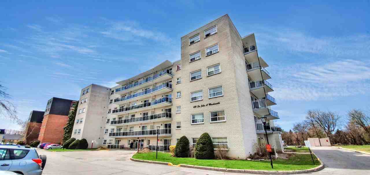 West Park I Apartments - Photo 6 of 6