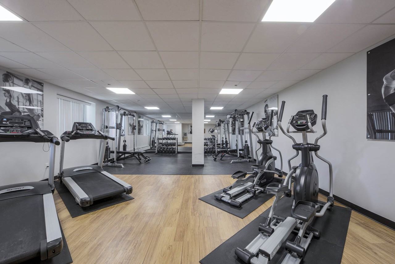 Lakewood Apartments II - Photo 5 of 11