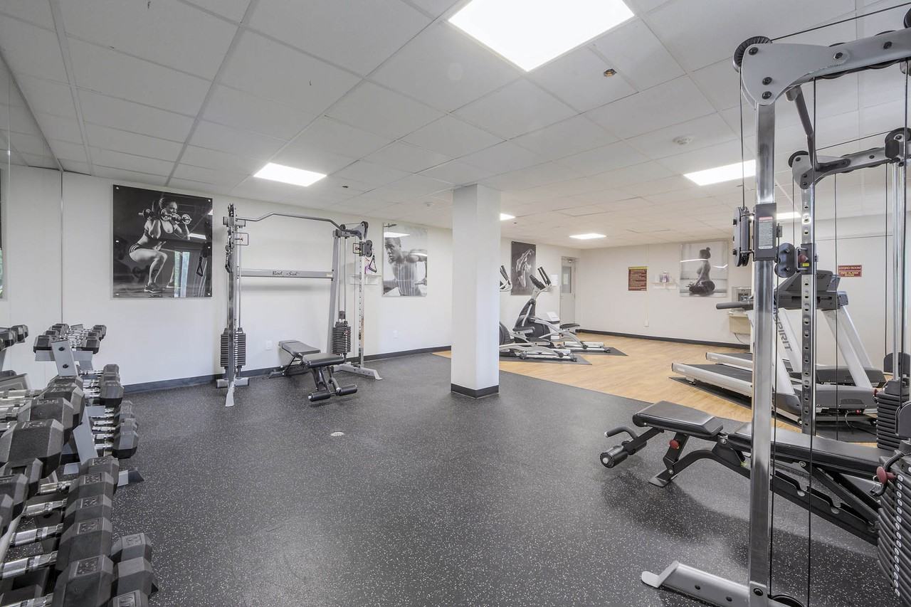 Lakewood Apartments II - Photo 6 of 11