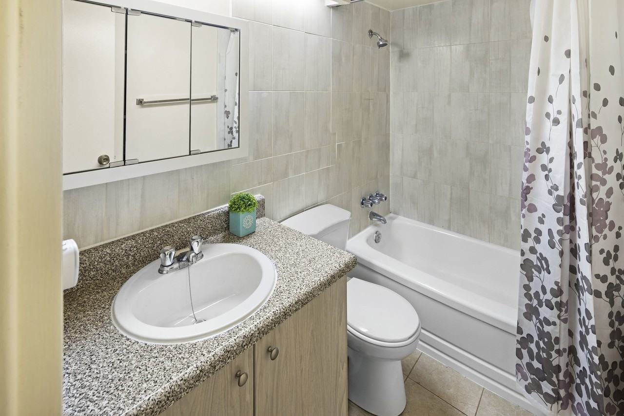 Yonge Apartments 5754 - Photo 5 of 23