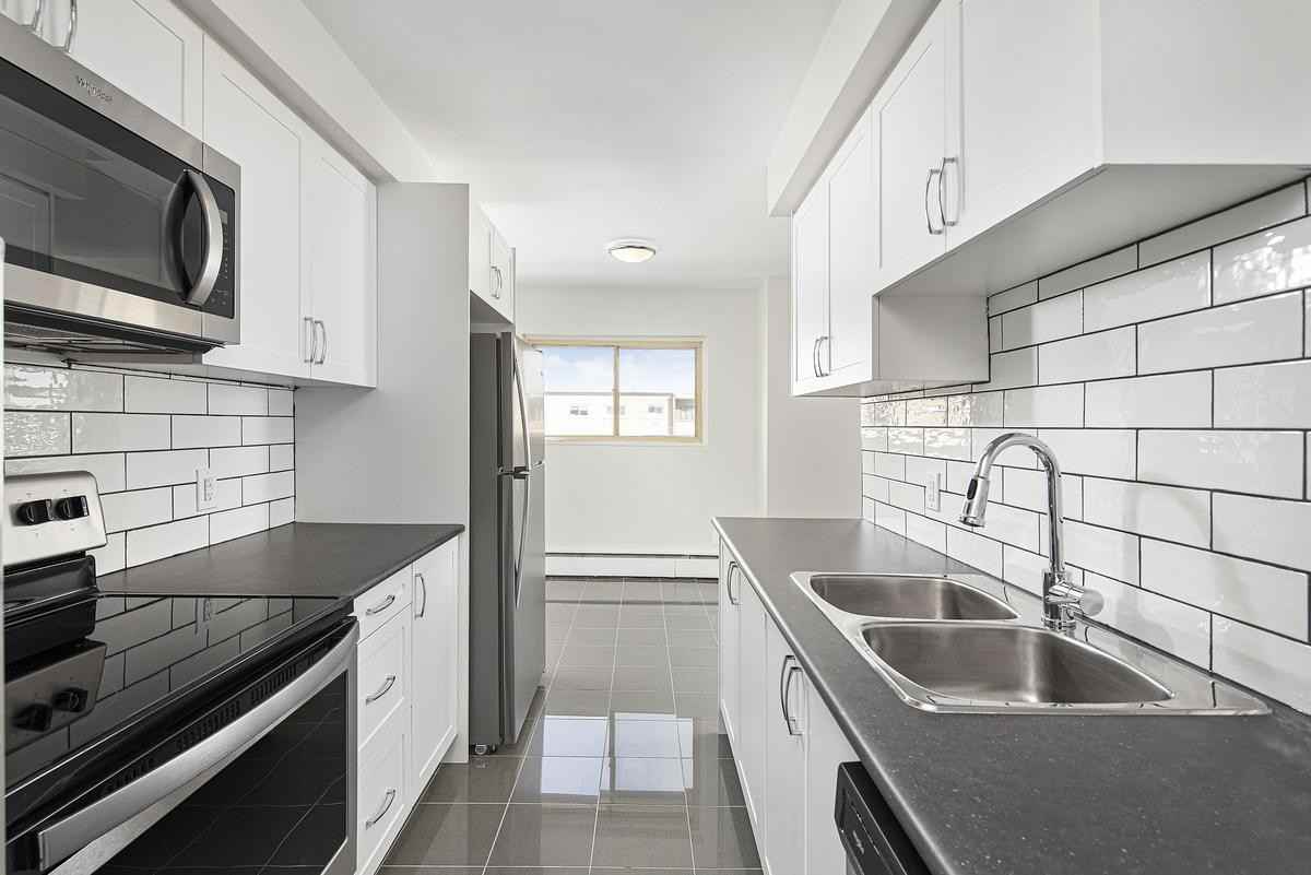 321 & 349 Marland Ave - Photo 4 of 32