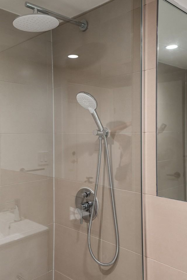 55-56 Eccleston Drive - Photo 5 of 50