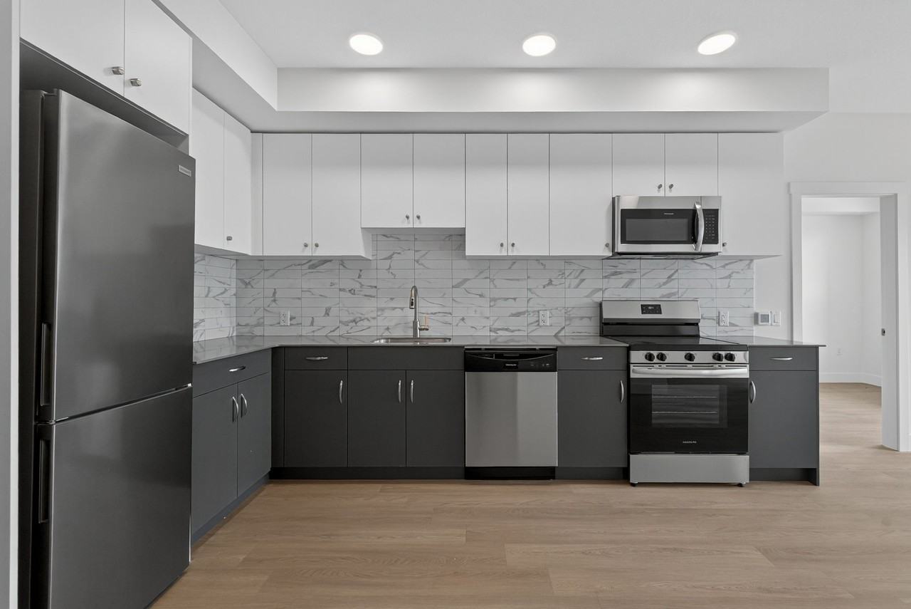 285 Dougall - Photo 5 of 17