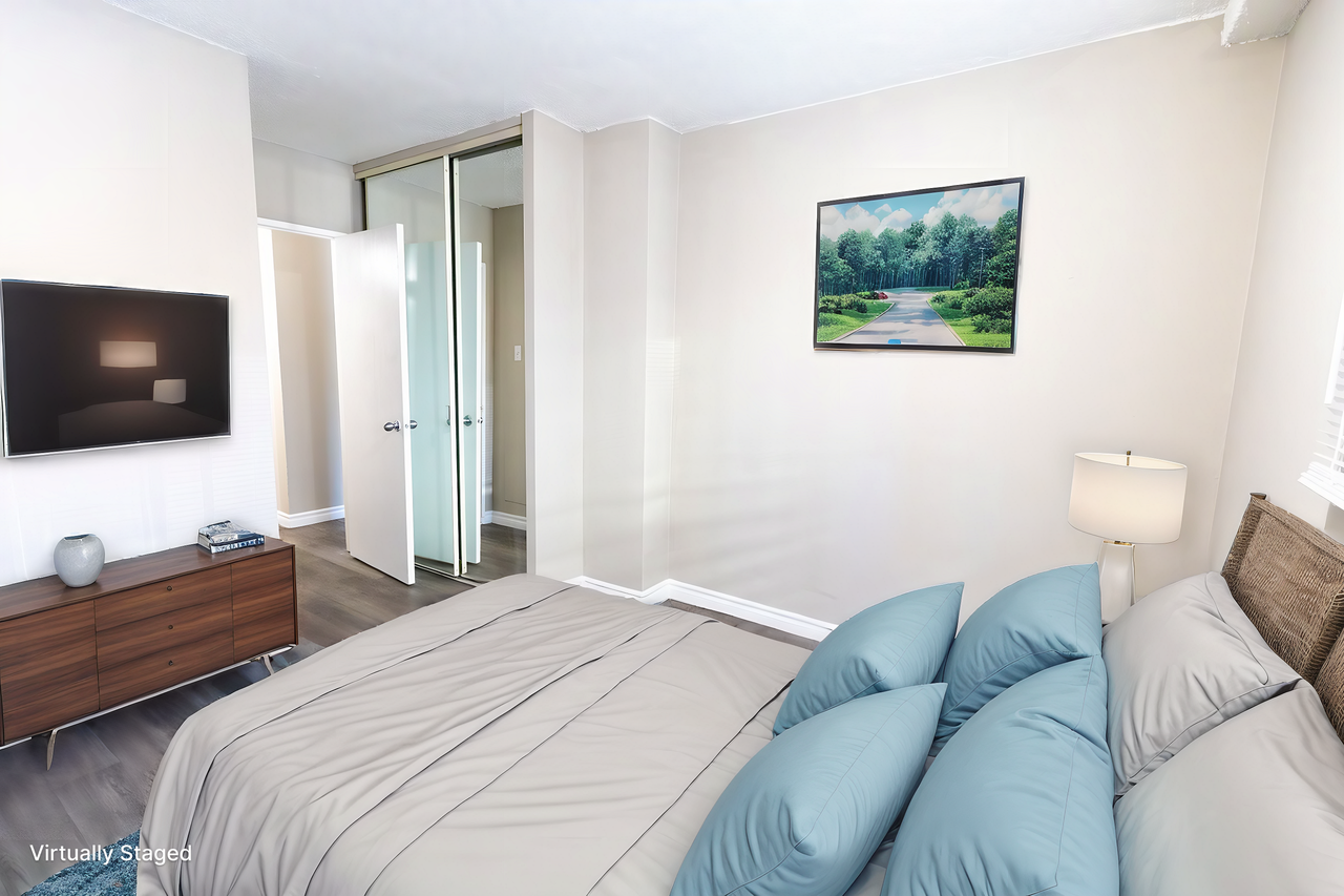 West Pine Apartments - Photo 2 of 15