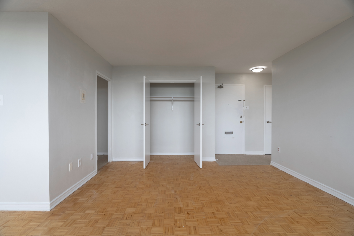 310 Niska Road - Photo 5 of 18