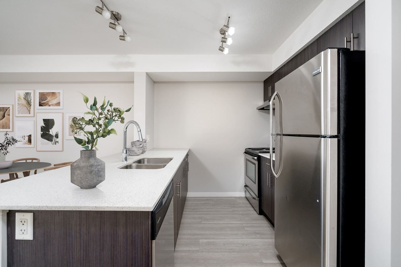 Courtyard 3000 - Photo 7 of 46