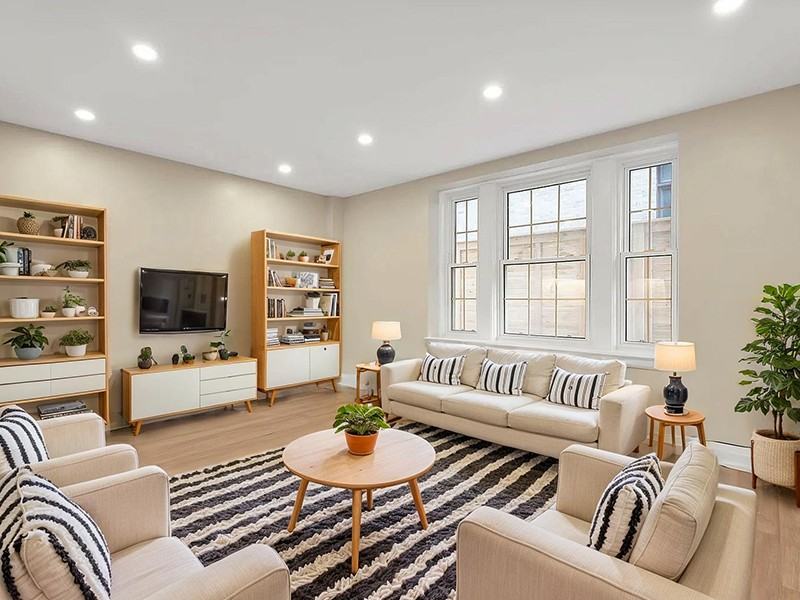 697-701 Eglinton Avenue W - Photo 3 of 13