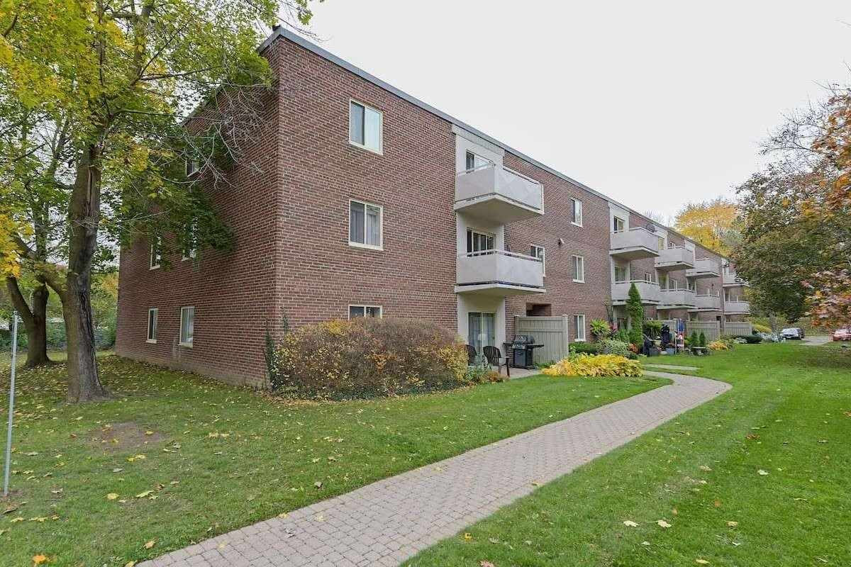 366-368 Oxford Street W Apartments - Photo 7 of 13