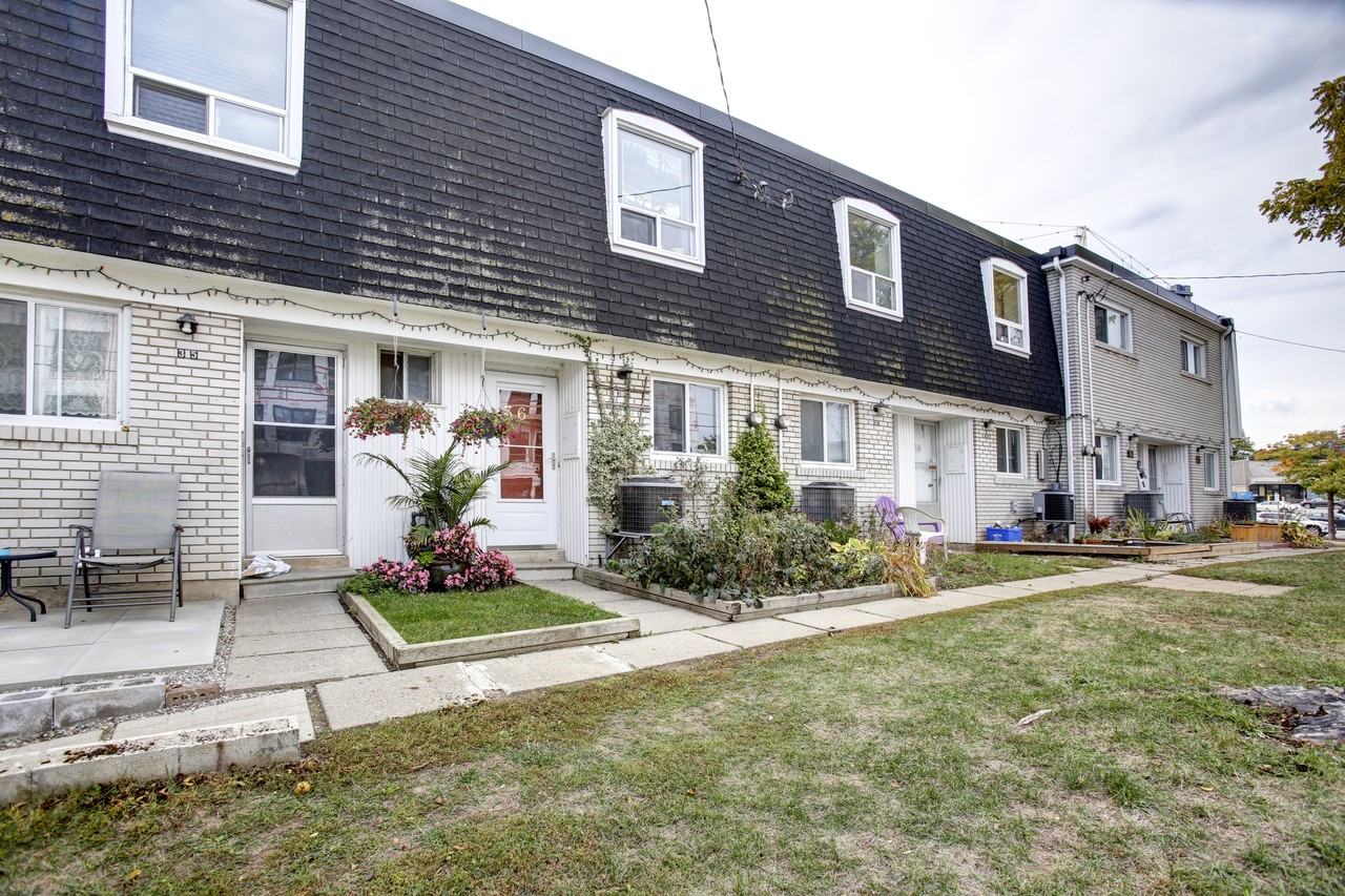 200 Lakeshore Rd. W. - Photo 6 of 22